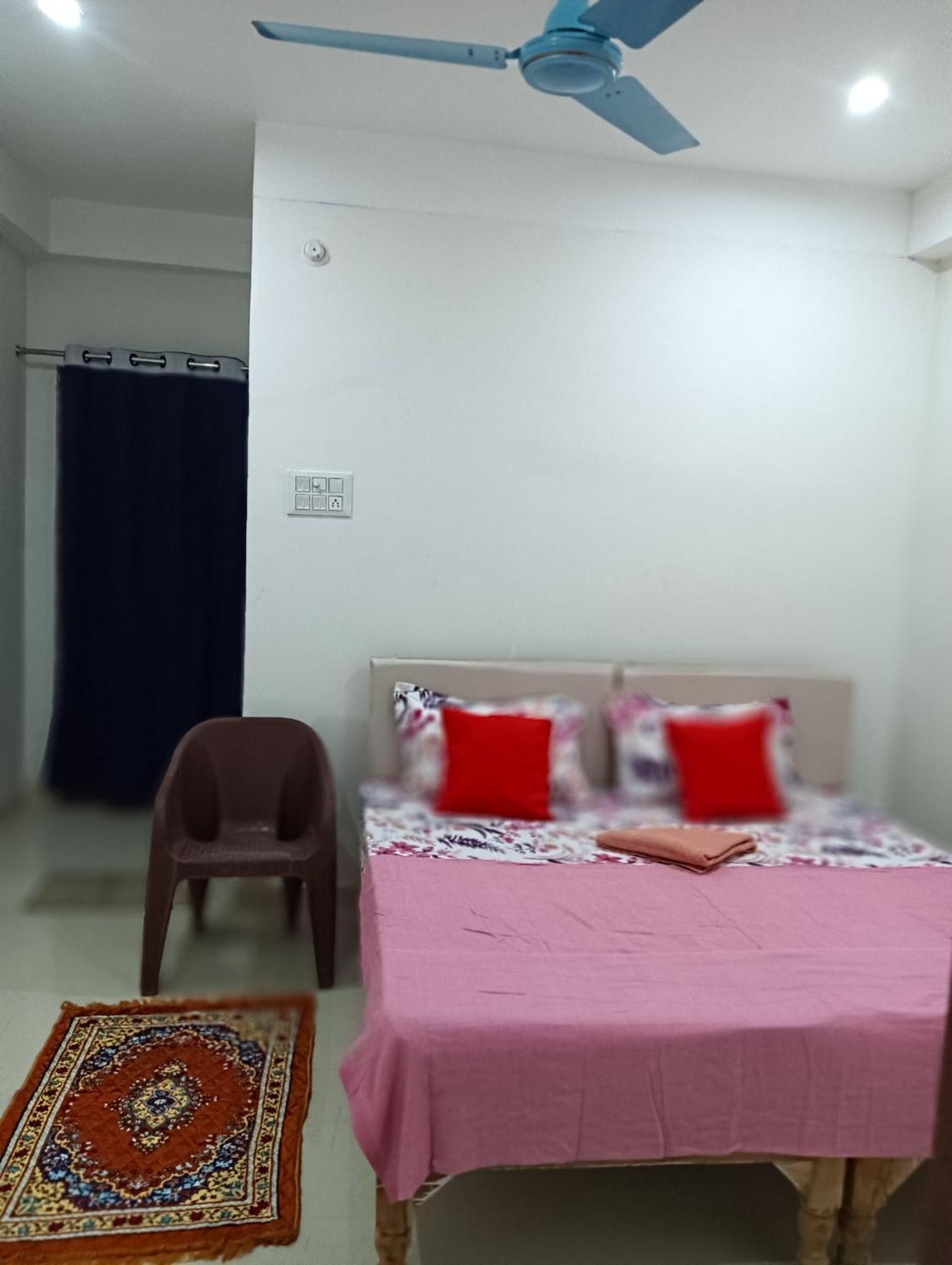 Kedar Guest House Ayodhya المظهر الخارجي الصورة