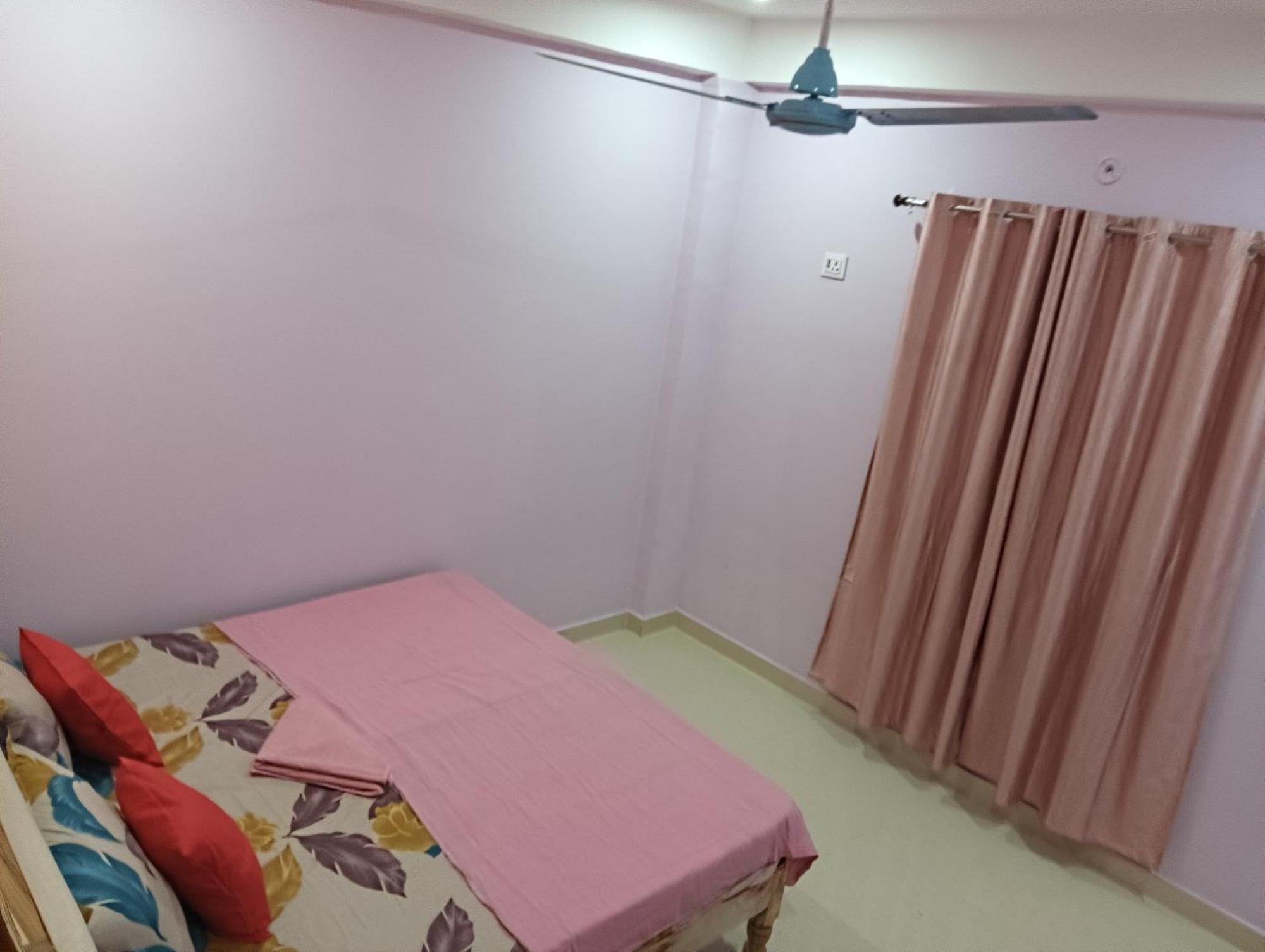 Kedar Guest House Ayodhya المظهر الخارجي الصورة