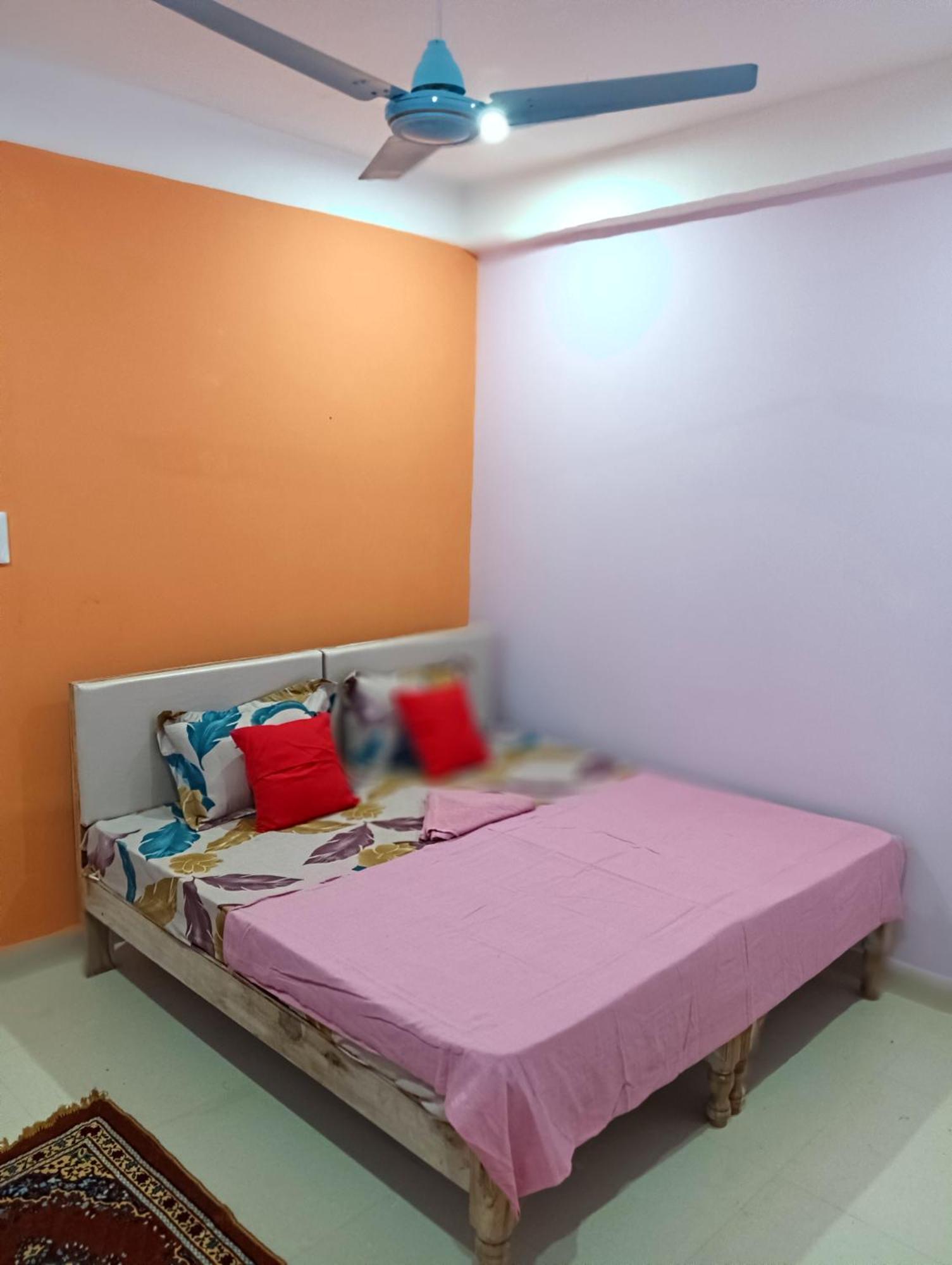 Kedar Guest House Ayodhya المظهر الخارجي الصورة